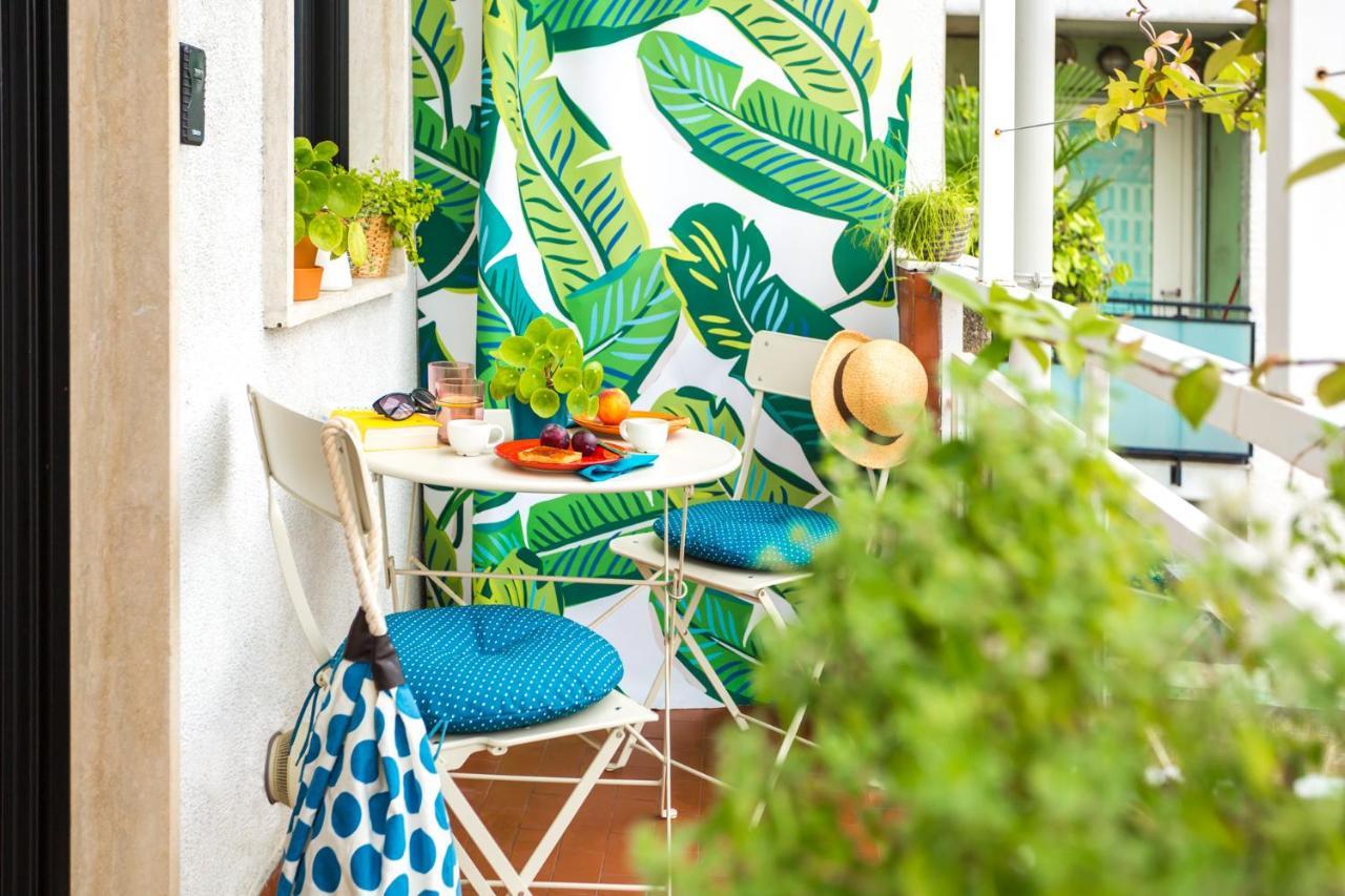 Tropical Micro Studio With Terrace And Duomo Views Milan Bagian luar foto