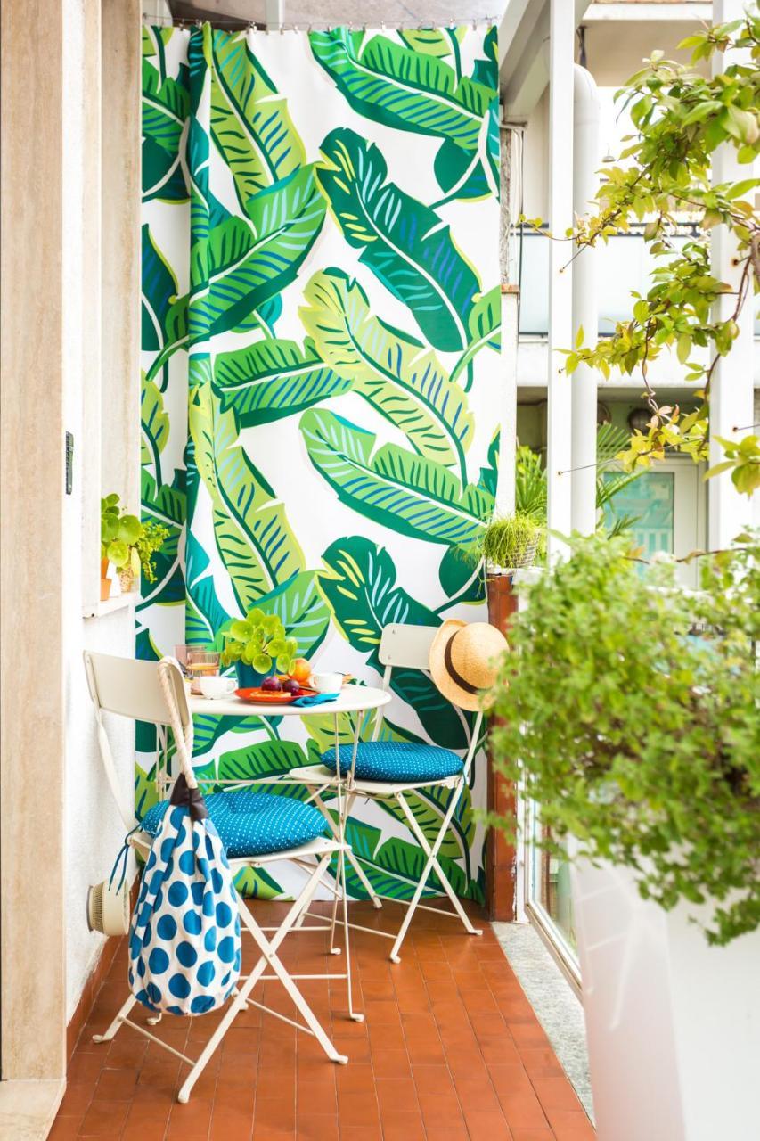 Tropical Micro Studio With Terrace And Duomo Views Milan Bagian luar foto