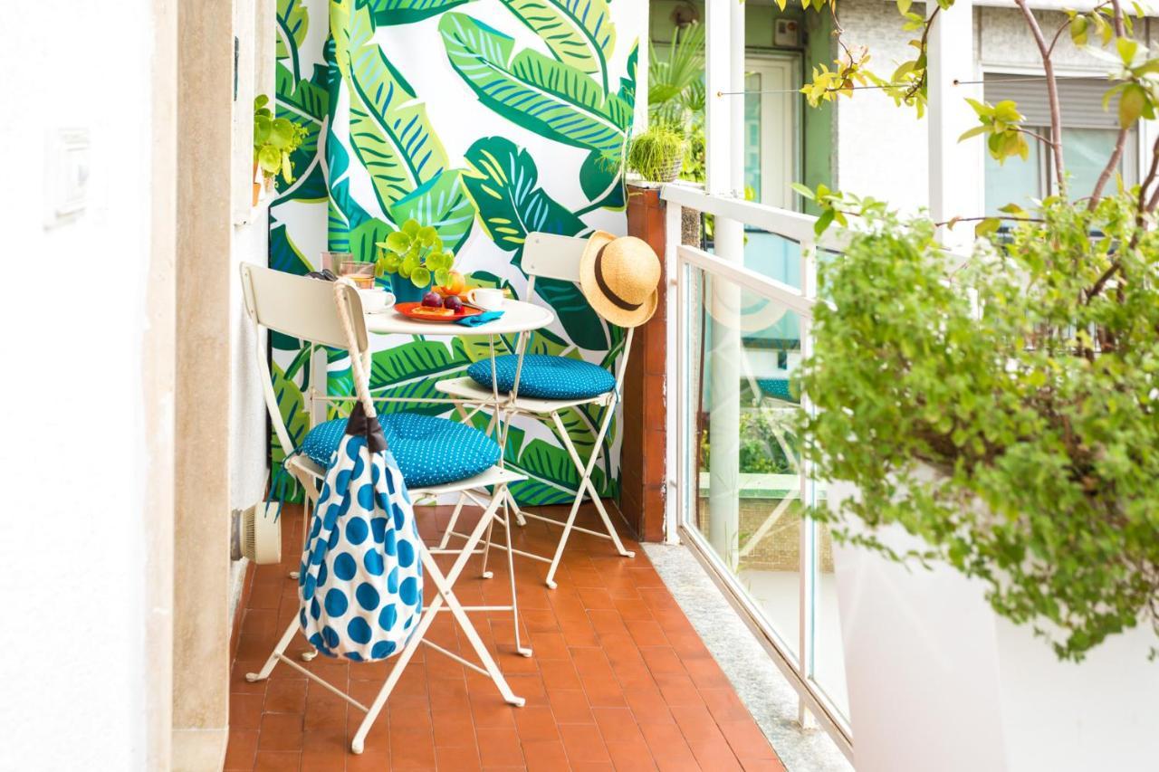 Tropical Micro Studio With Terrace And Duomo Views Milan Bagian luar foto